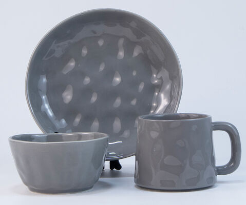Dinnerware set