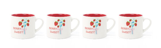 STRAWBERRY DINNERWARE SET
