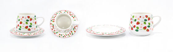 STRAWBERRY DINNERWARE SET