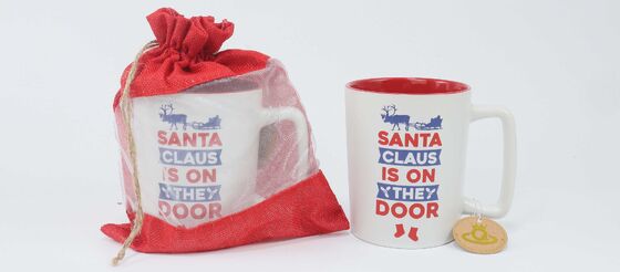 Santa Claus Is On The Door Christmas Gift Mug with Red Linen Drawstring Bag