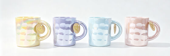 Pastel Iridescent Hammered Texture Ceramic Mugs, Large Chunky Round Handle Coffee Cups, Shiny Rainbow Glaze Water Mugs for Coffee Tea Milk, Aesthetic Home Decor Gift Mugs