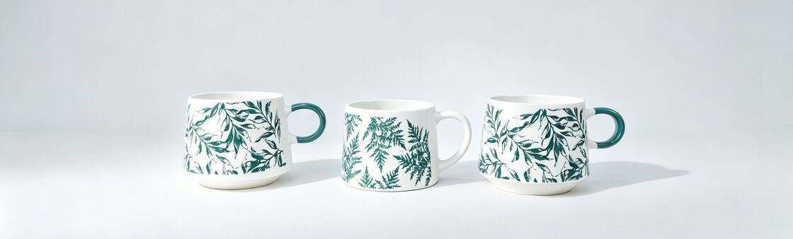 Green Botanical Leaf Print Chubby Ceramic Coffee Mugs, Contrast Handle Nature Themed Short Body Tea Cups