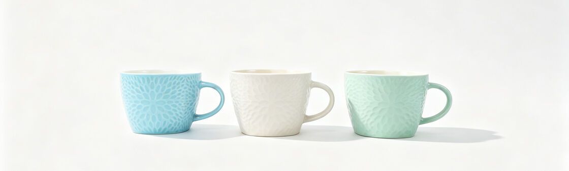 3D Raised Daisy Petal Embossed Short Barrel Ceramic Mug Set, Soft Pastel & Off-White Matching Handle Coffee Cups